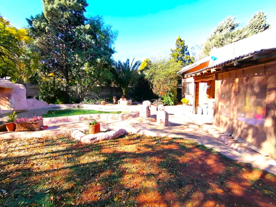 5 Bedroom Property for Sale in Pellissier Free State